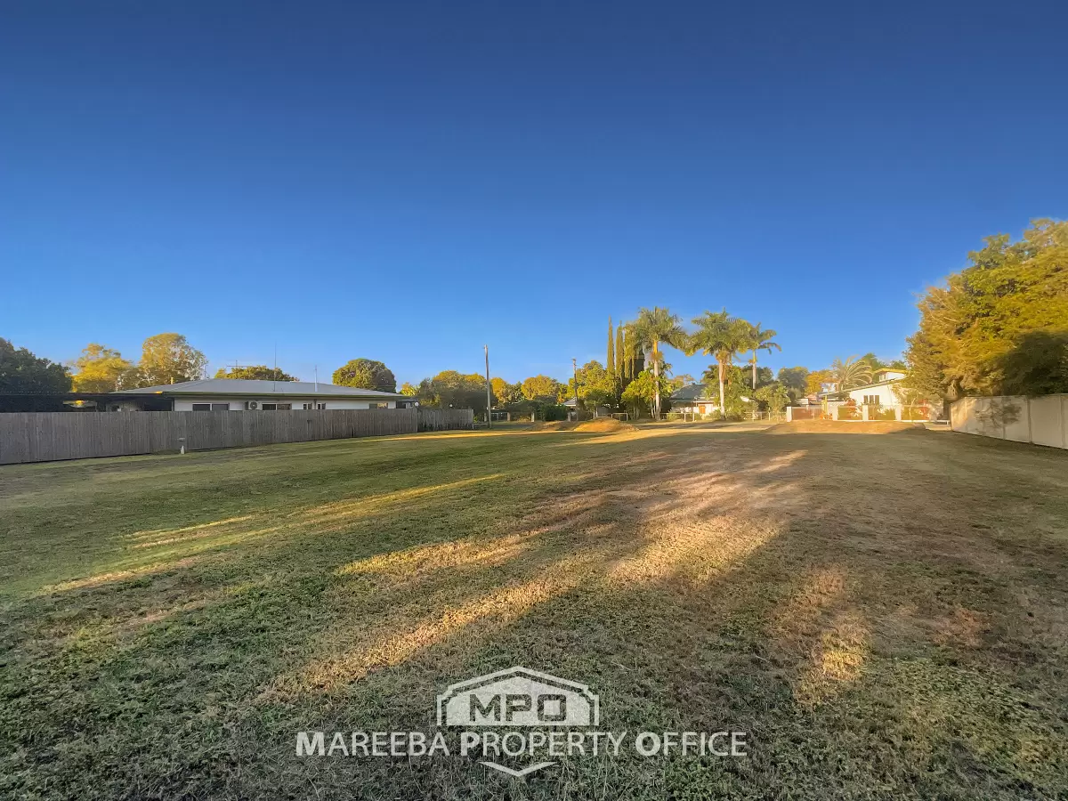 6 Doyle Street, Mareeba, QLD, Mareeba - Thumbnail 2