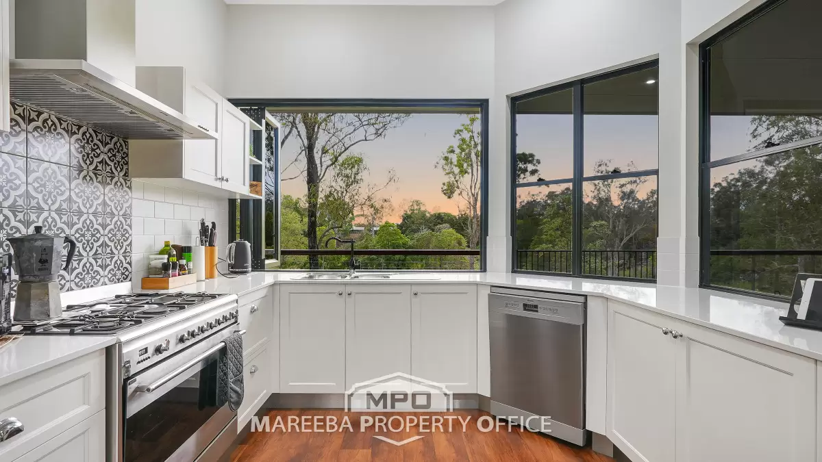 13 Ciobo Close, Mareeba, QLD, Mareeba - Thumbnail 3