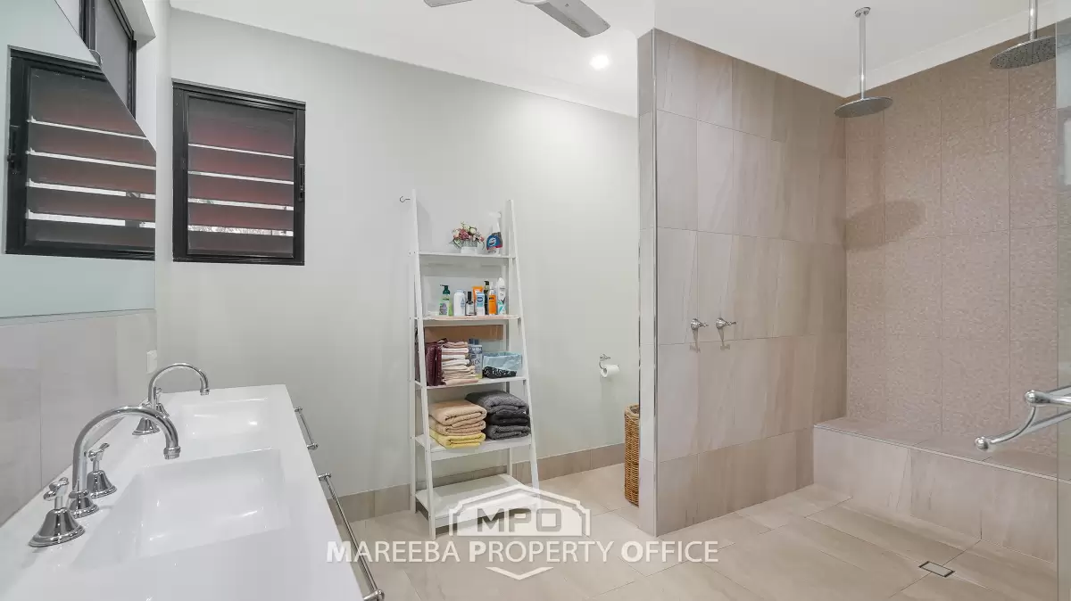 13 Ciobo Close, Mareeba, QLD, Mareeba - Thumbnail 8
