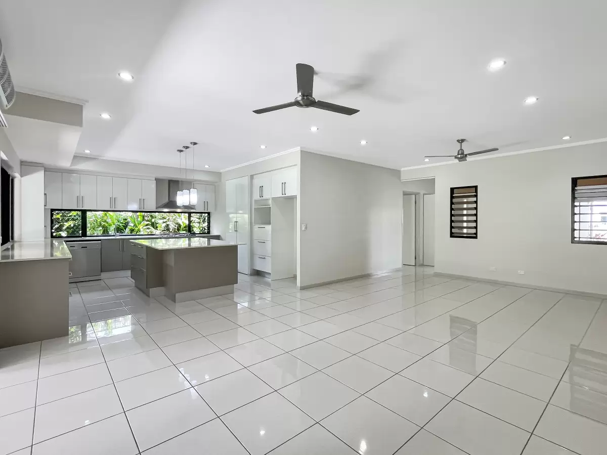 22 Jacana Close, Mareeba, QLD, Mareeba - Thumbnail 2
