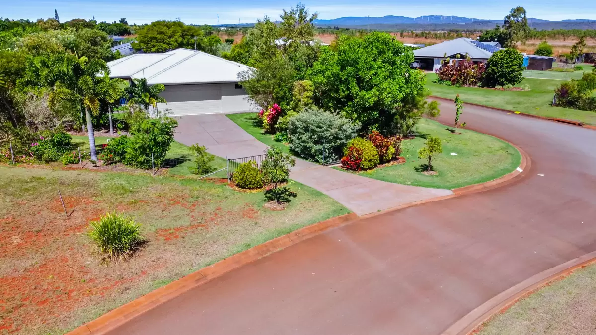 22 Gallo Drive, Mareeba, QLD, Mareeba - Thumbnail 2