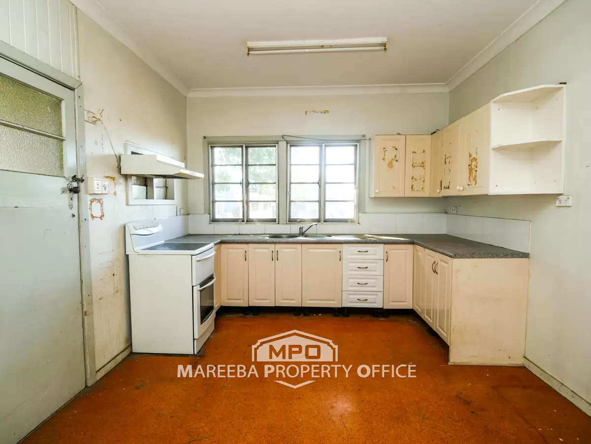 286 Byrnes Street, Mareeba, QLD, Mareeba - Thumbnail 3