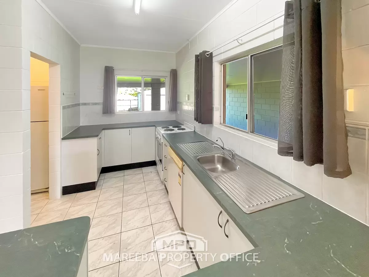 46 Doyle Street, Mareeba, QLD, Mareeba - Thumbnail 3