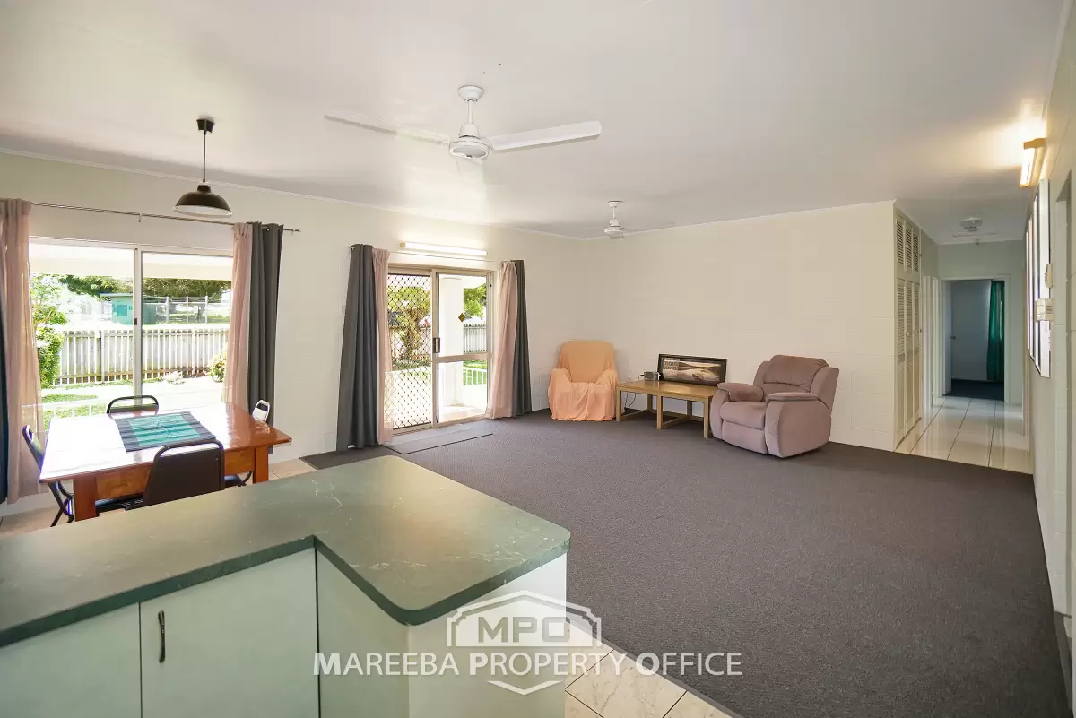 46 Doyle Street, Mareeba, QLD, Mareeba - Thumbnail 4