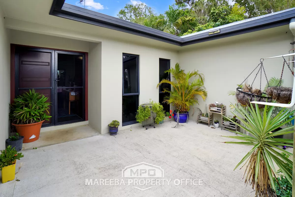 11 Curlew Close, Mareeba, QLD, Mareeba - Thumbnail 3