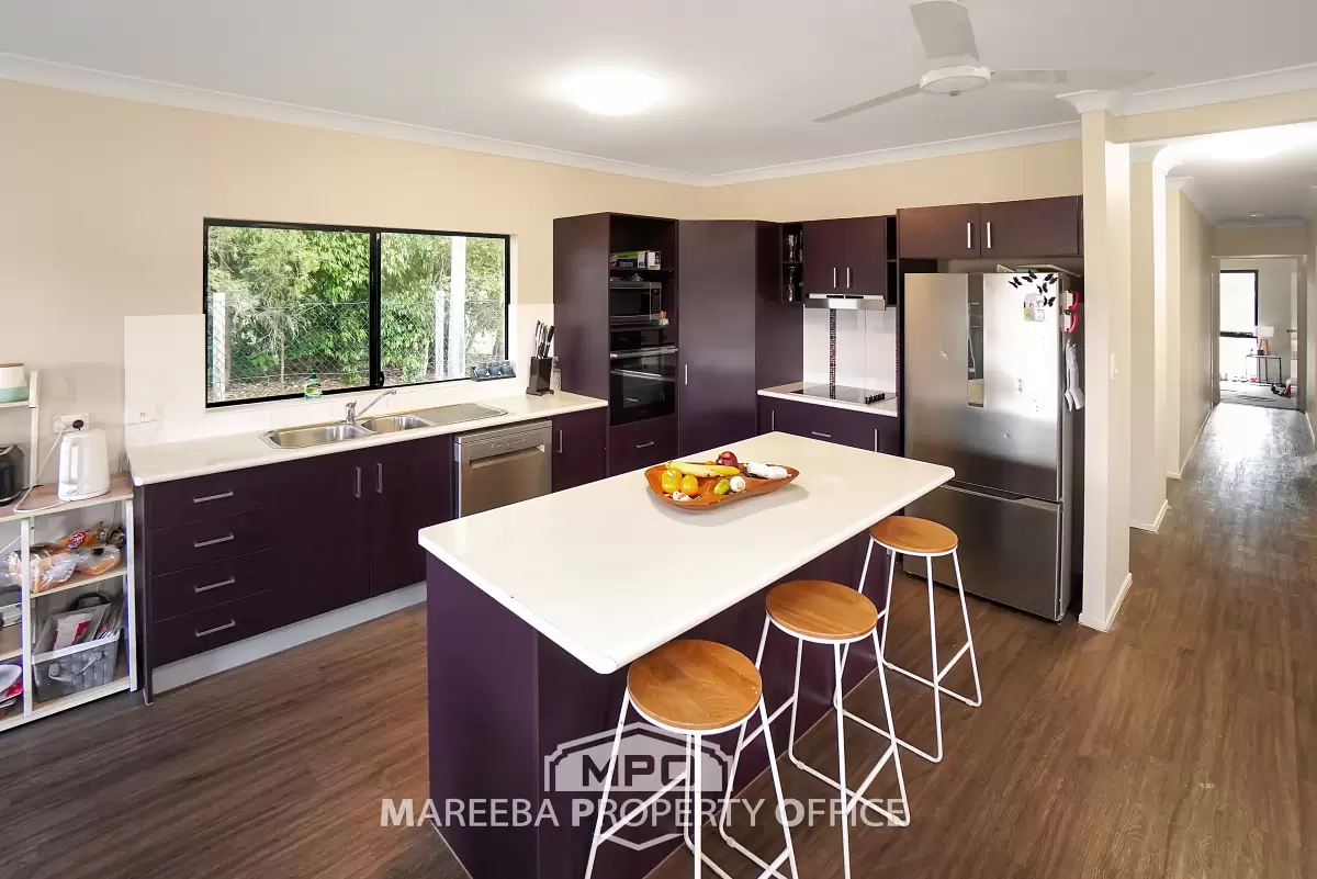 11 Curlew Close, Mareeba, QLD, Mareeba - Thumbnail 7