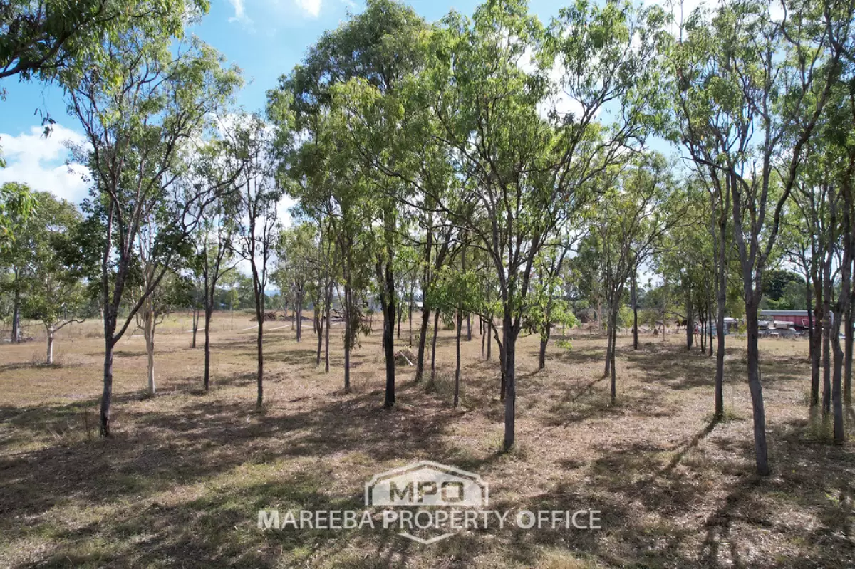 16 Pleasant Close, Mareeba, QLD, Mareeba - Thumbnail 6