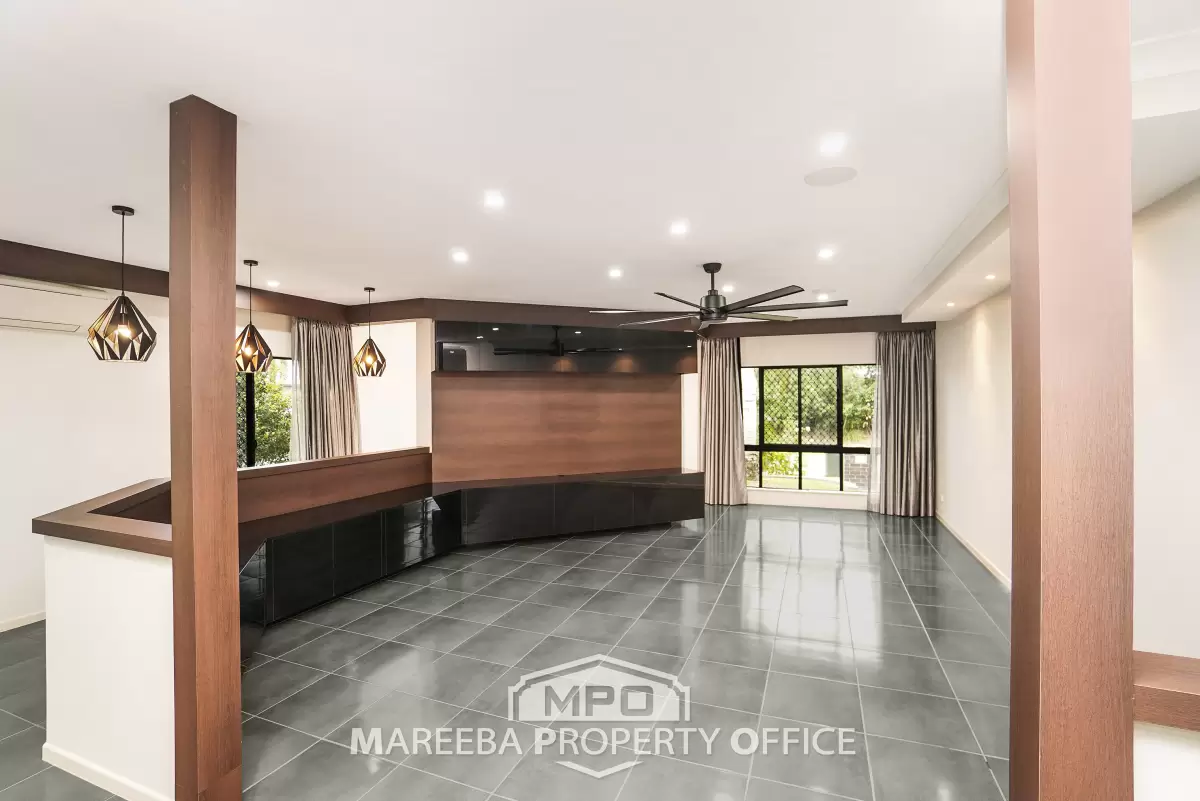 2 Curlew Close, Mareeba, QLD, Mareeba - Thumbnail 3