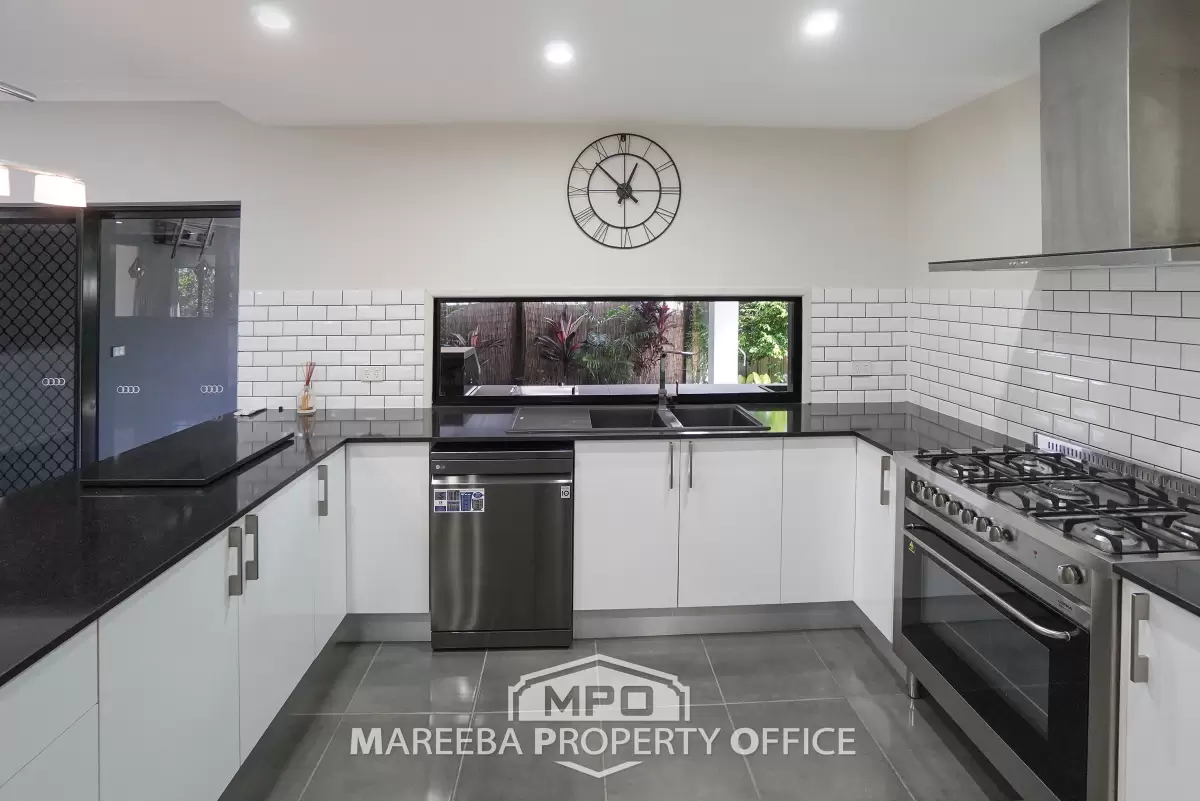 2 Curlew Close, Mareeba, QLD, Mareeba - Thumbnail 4