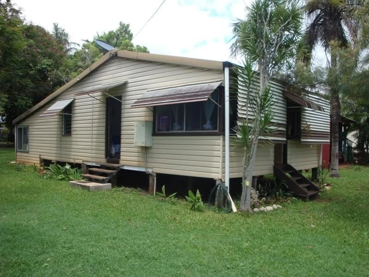 10 Troughton Street, Mareeba, QLD, Mareeba - Thumbnail 2