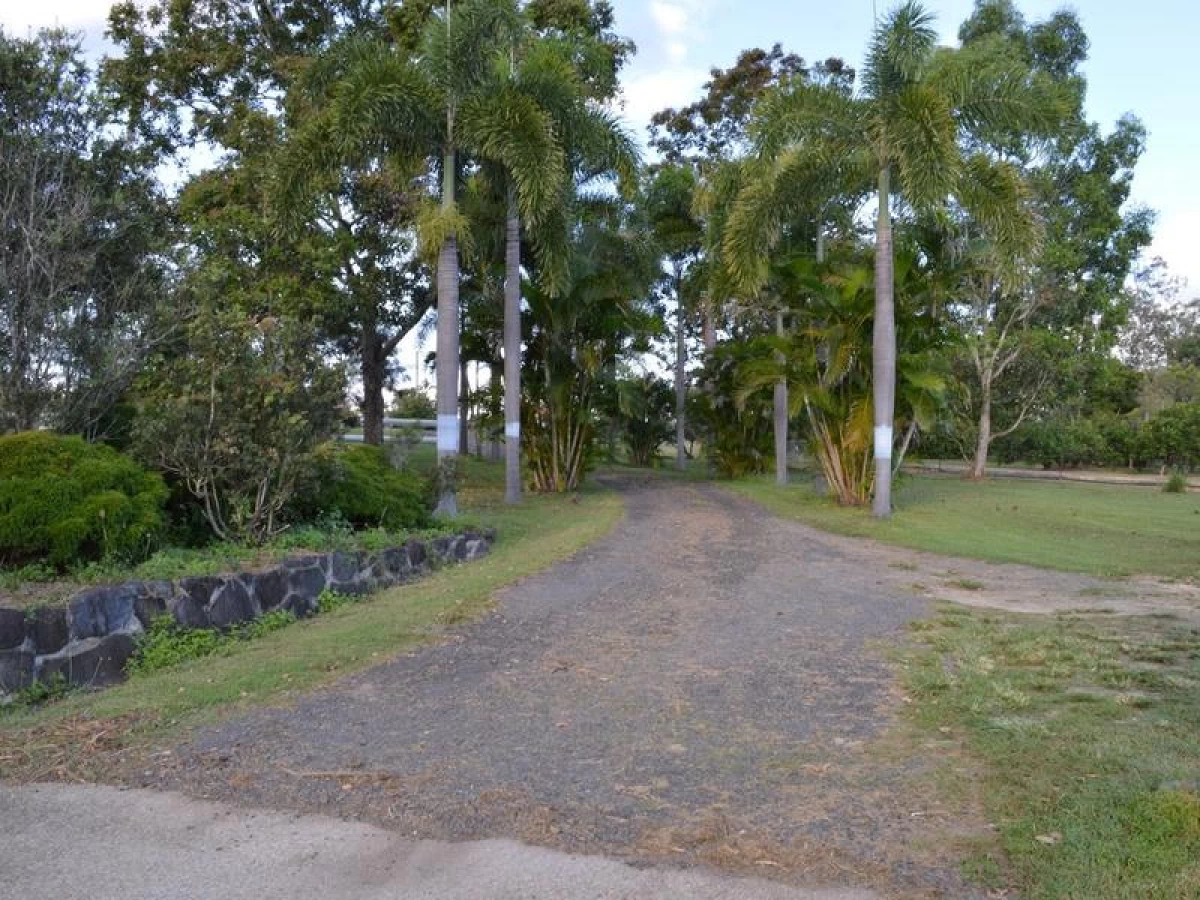 2 Emerald Heights Road, Mareeba, QLD, Mareeba - Thumbnail 4