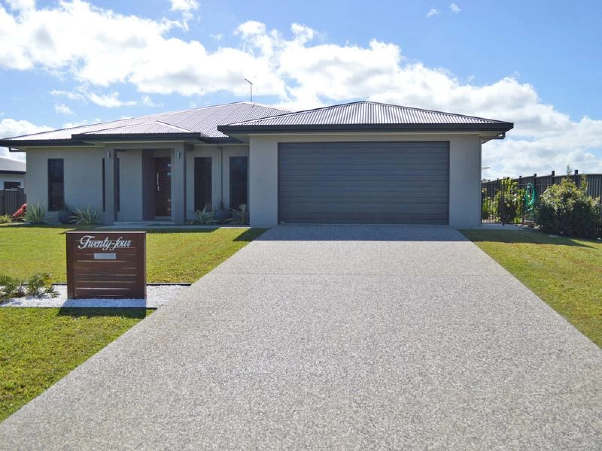 24 Karobean Drive, Mareeba, QLD, Mareeba - Thumbnail 4