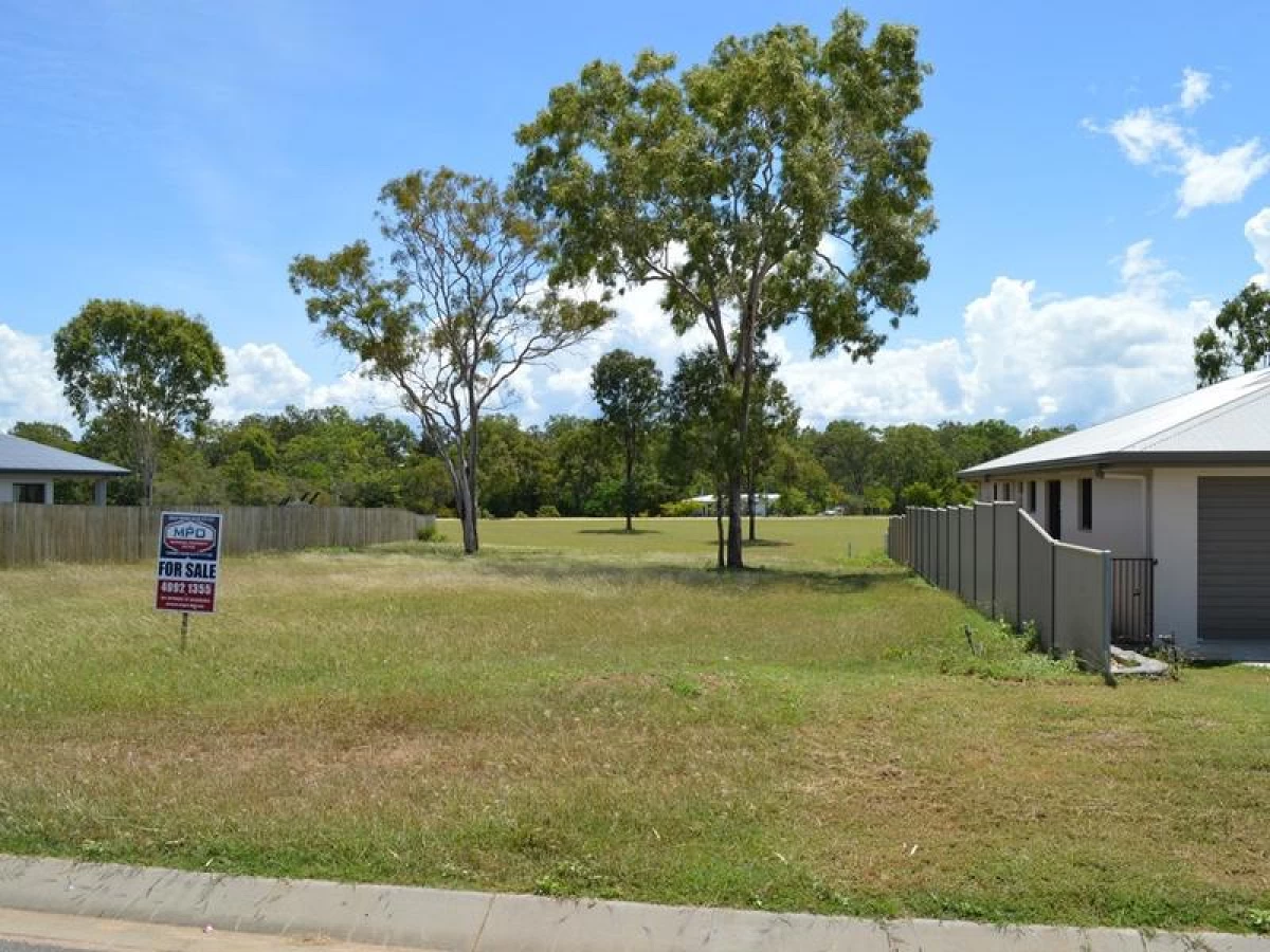 63 Summer Street, Mareeba, QLD, Mareeba - Thumbnail 5