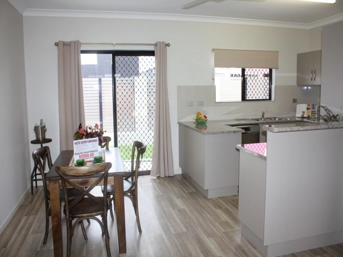 2/2-4 Strattmann Street, Mareeba, QLD, Mareeba - Thumbnail 3