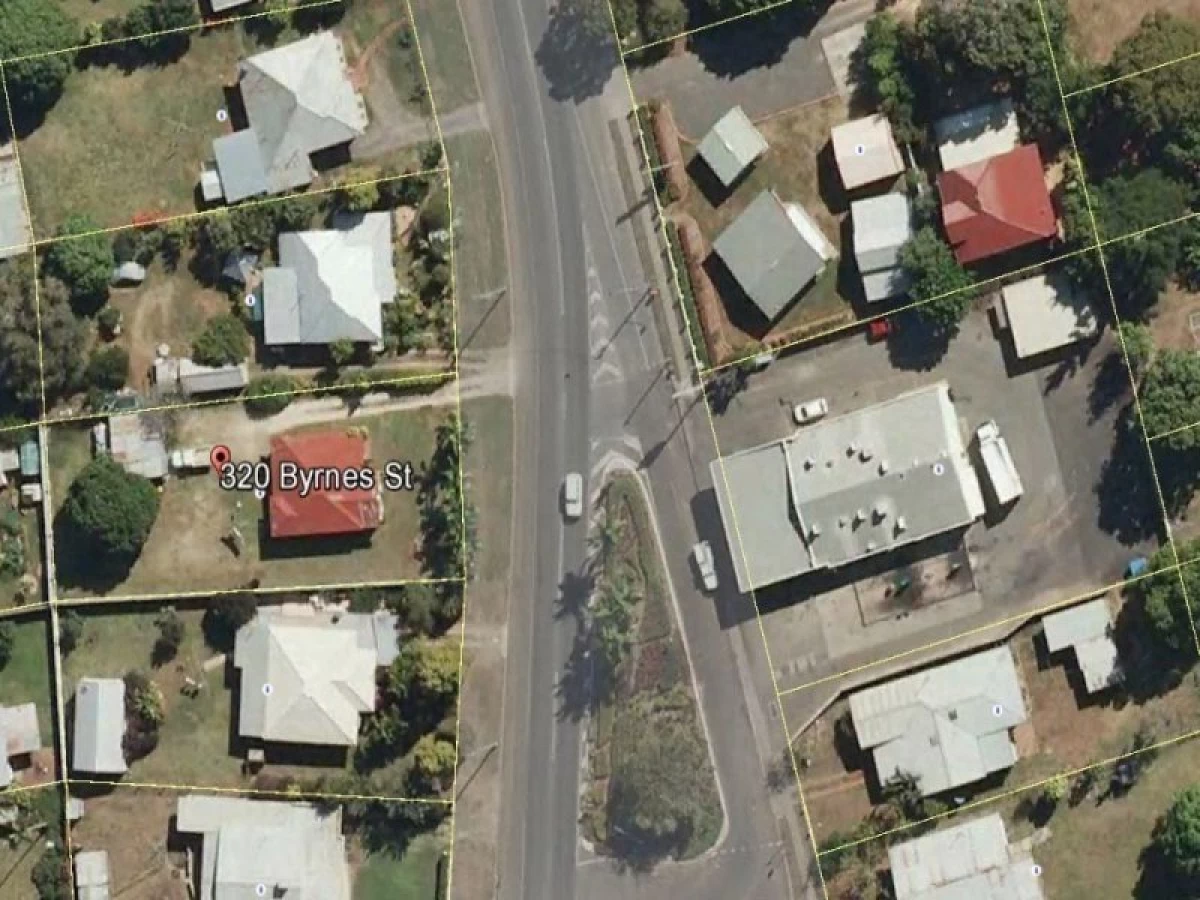 320 Byrnes Street, Mareeba, QLD, Mareeba - Thumbnail 2