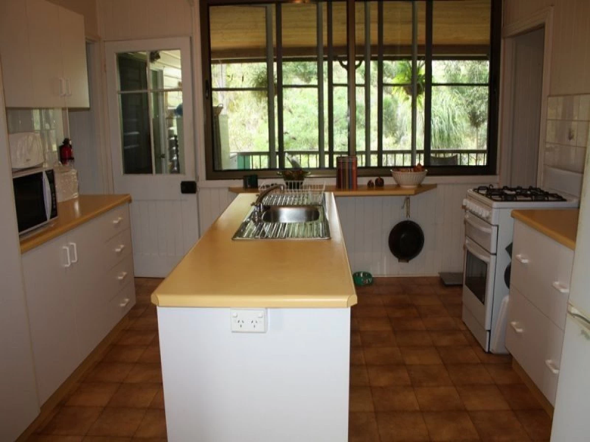 5 Isabel Street, Mareeba, QLD, Mareeba - Thumbnail 6