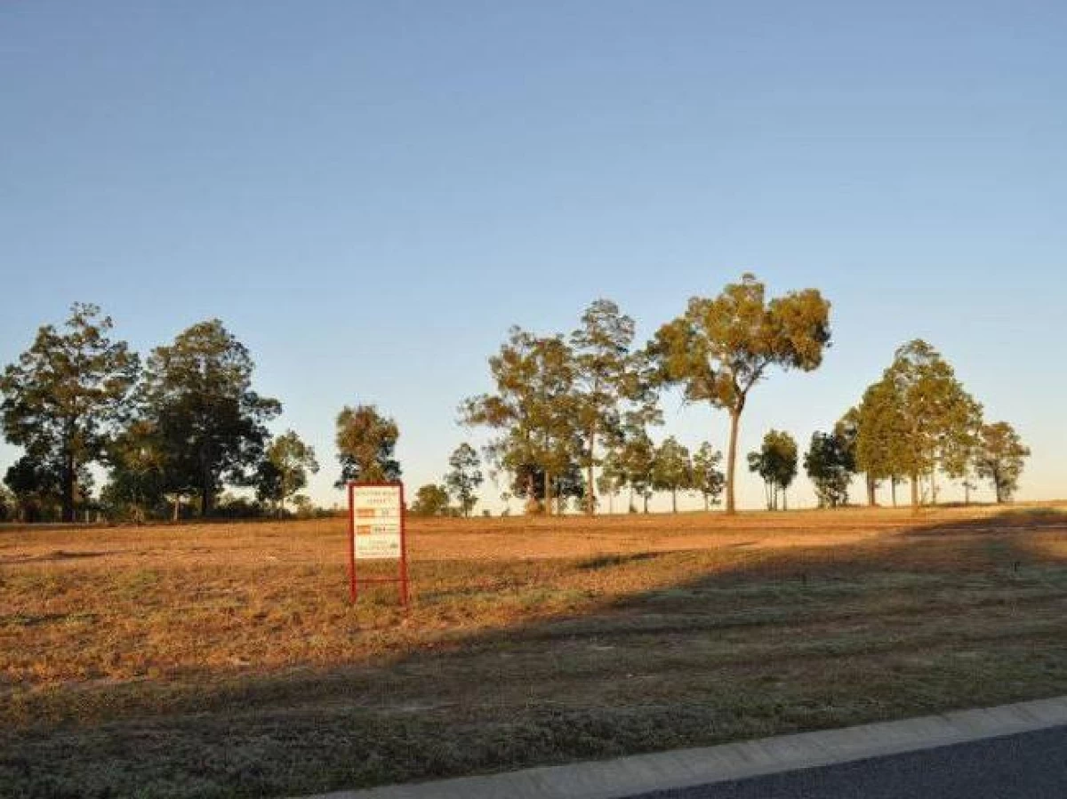 23 Country Road, Mareeba, QLD, Mareeba - Thumbnail 2