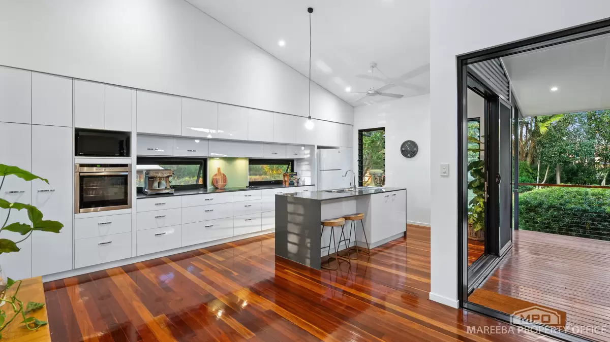 38 Owens Street, Mareeba, QLD, Mareeba - Thumbnail 2