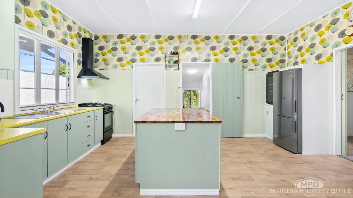 37 Vaughan Street, Mareeba, QLD, Mareeba - Thumbnail 3