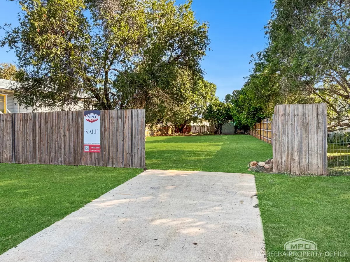 16 Troughton Street, Mareeba, QLD, Mareeba - Thumbnail 2