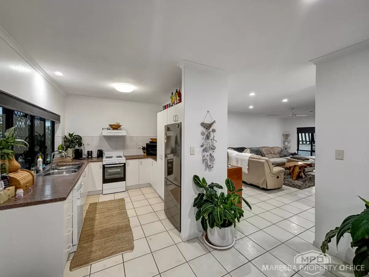 11 Mountain View Close, Mareeba, QLD, Mareeba - Thumbnail 5