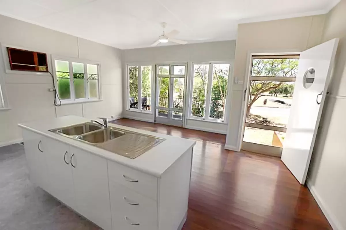 14 Eccles Street, Mareeba, QLD, Mareeba - Thumbnail 4