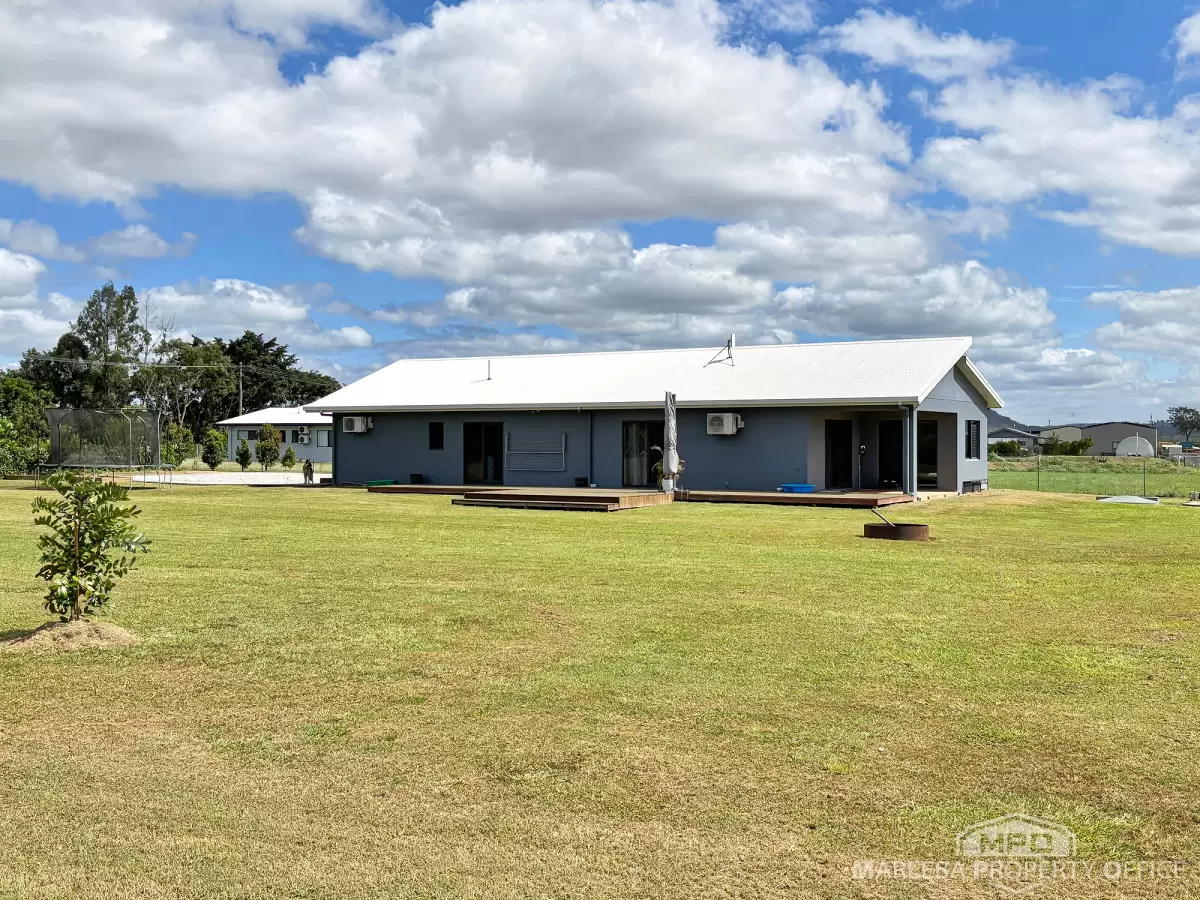 17 Agius Crescent, Mareeba, QLD, Mareeba - Thumbnail 6