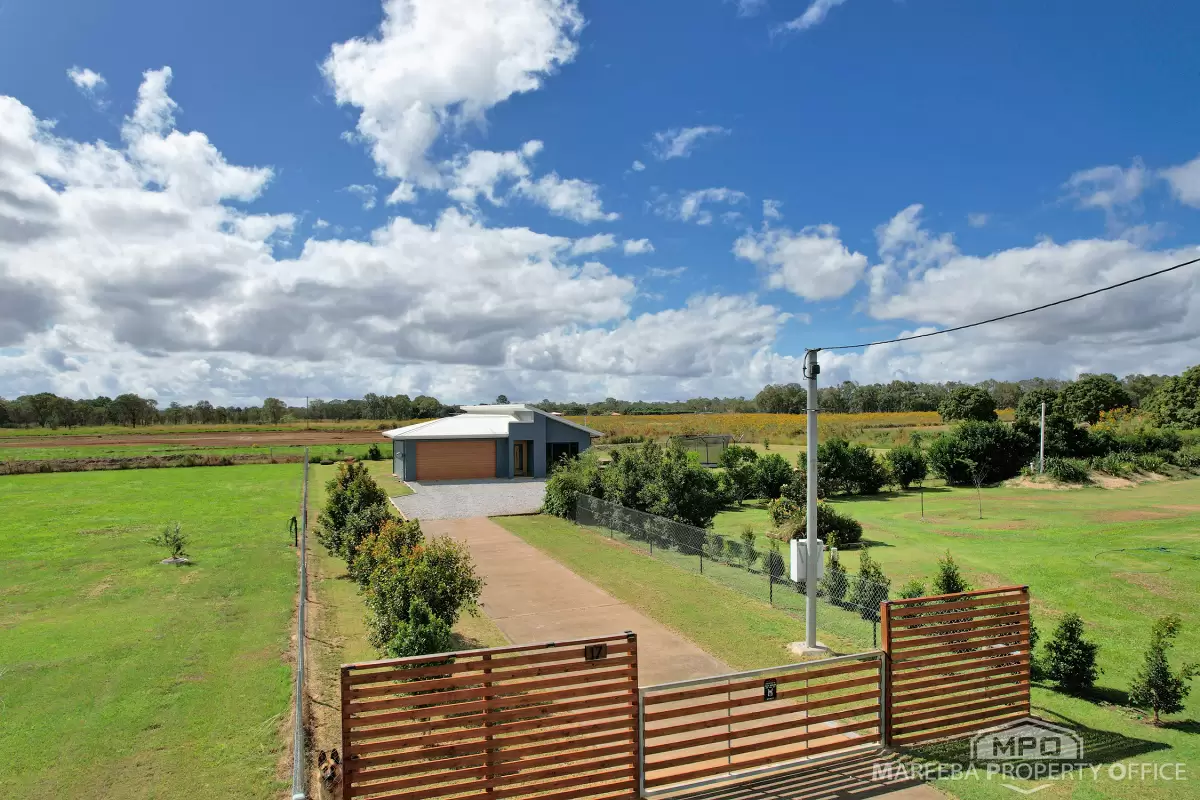 17 Agius Crescent, Mareeba, QLD, Mareeba - Thumbnail 7