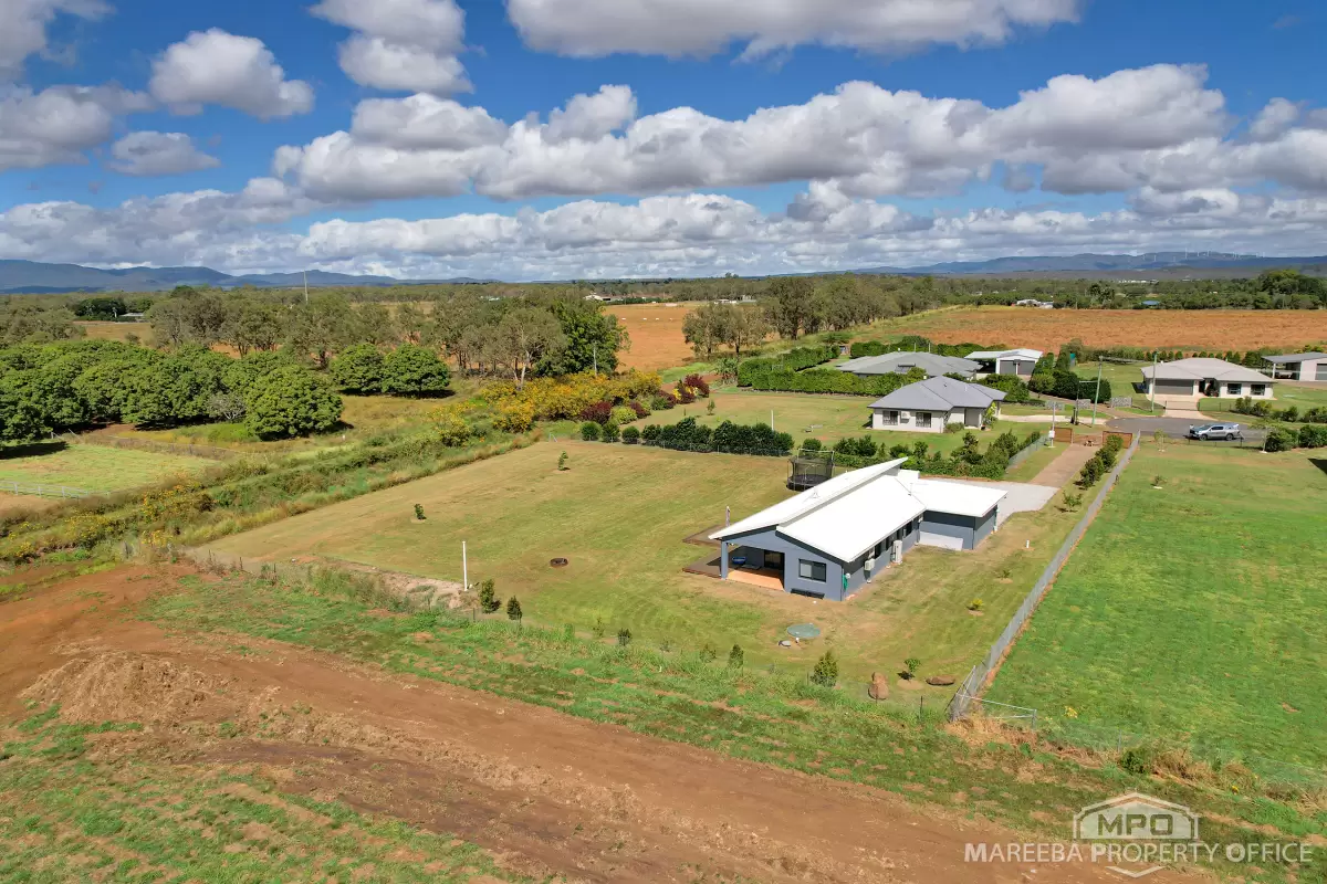 17 Agius Crescent, Mareeba, QLD, Mareeba - Thumbnail 8