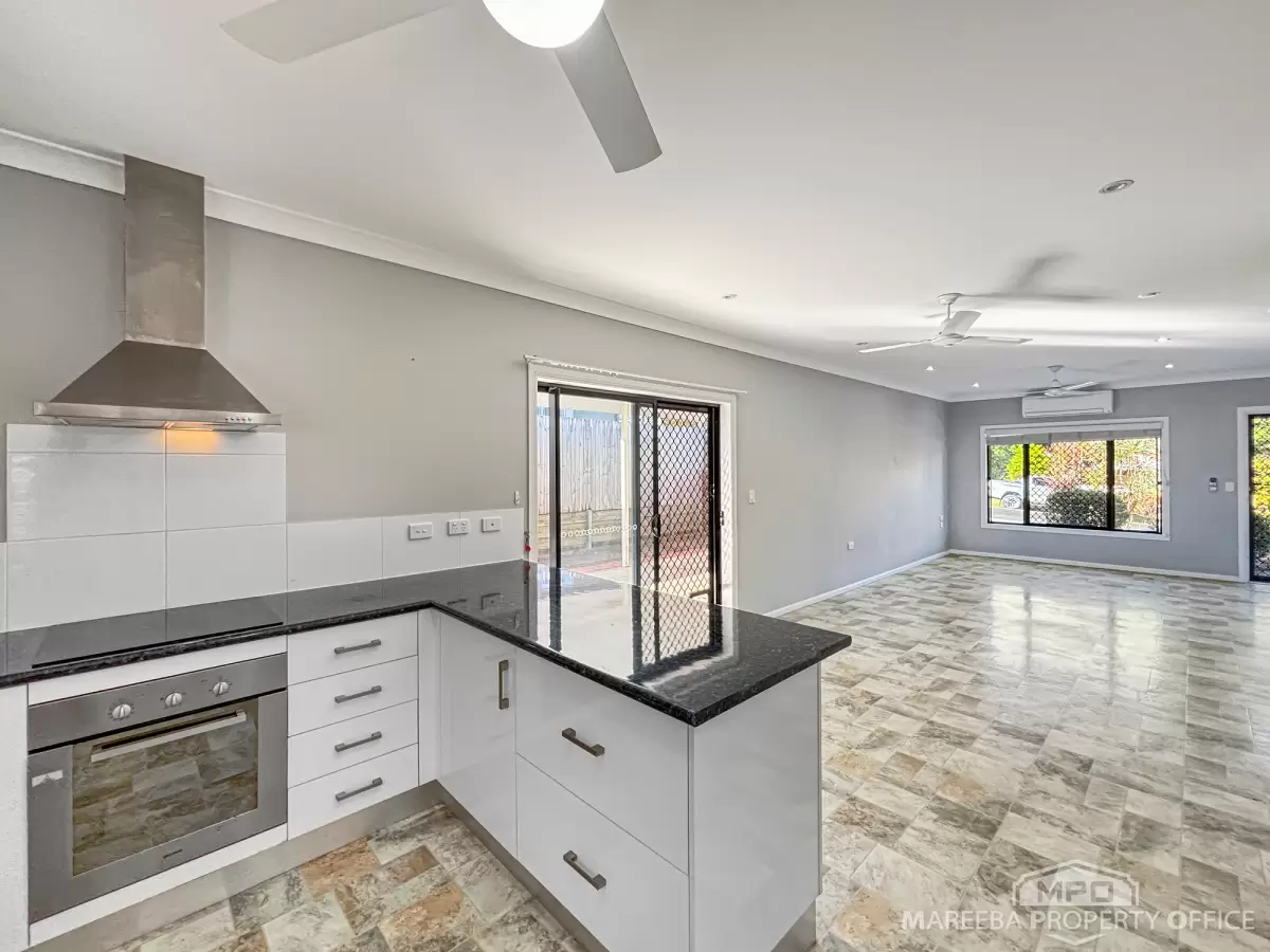 12 Macrae Street, Mareeba, QLD, Mareeba - Thumbnail 5