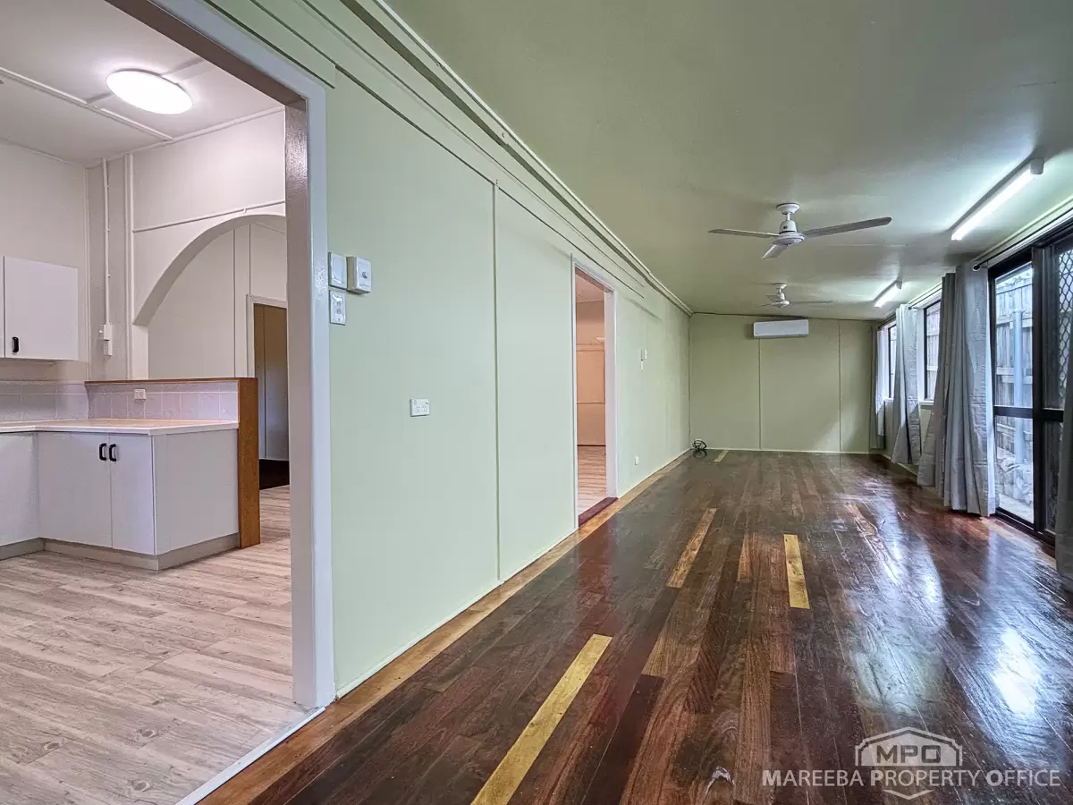 19 Pares Street, Mareeba, QLD, Mareeba - Thumbnail 5