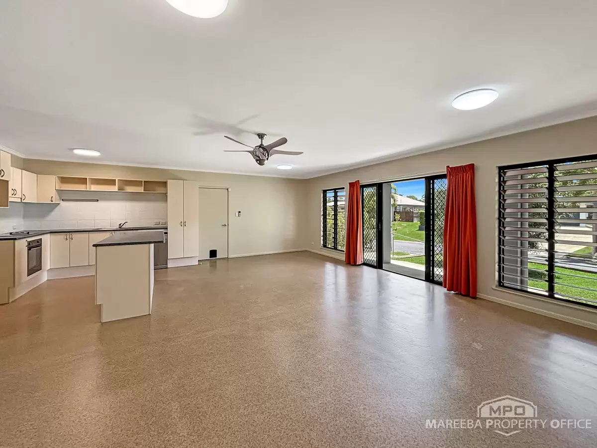 11 Jacana Close, Mareeba, QLD, Mareeba - Thumbnail 2