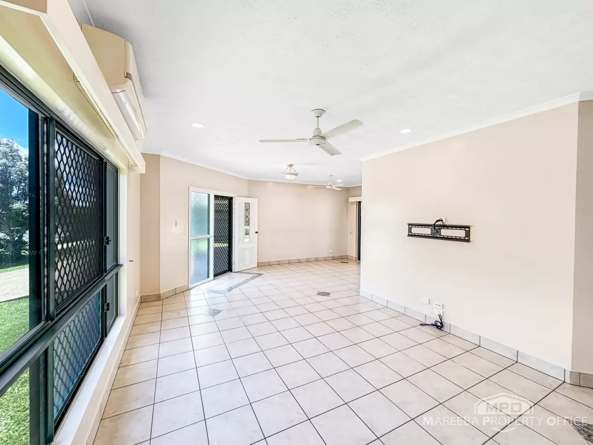 8 Jacinta Crescent, Mareeba, QLD, Mareeba - Thumbnail 5