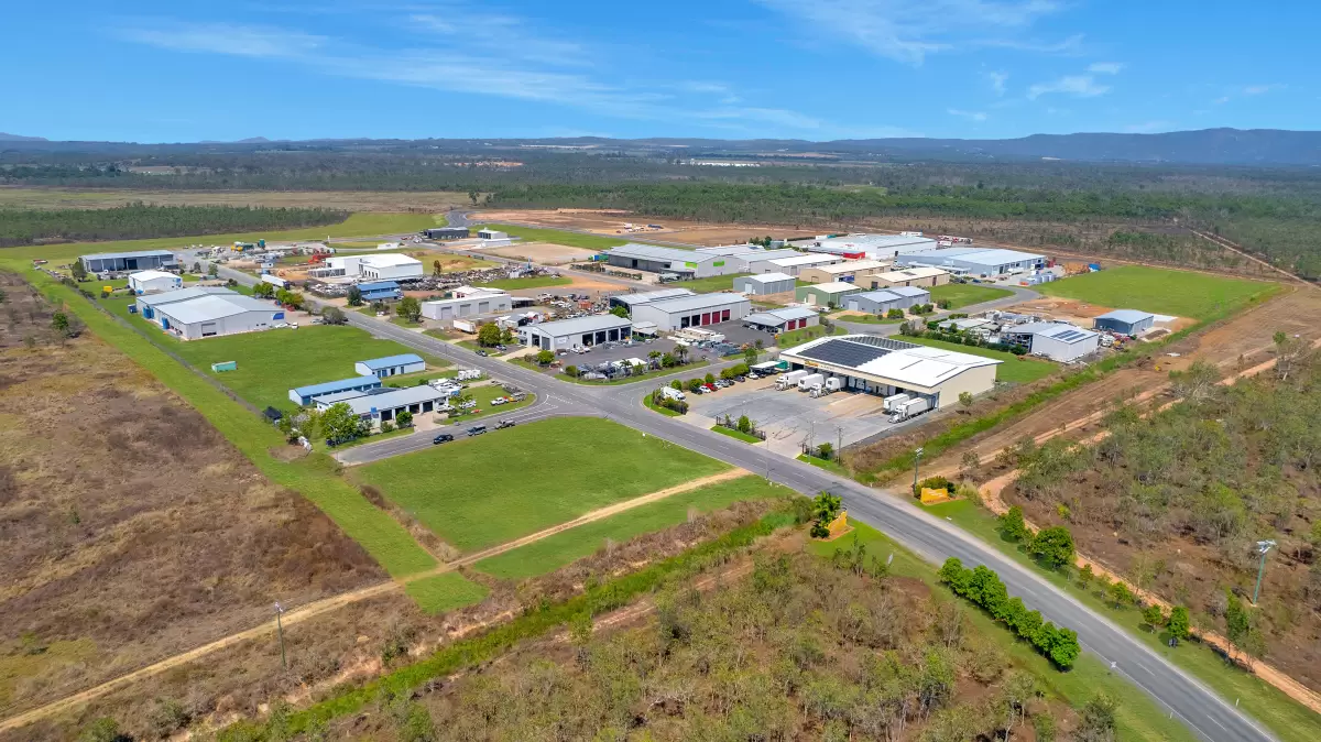27 Keegan Street, Mareeba, QLD, Mareeba - Thumbnail 3