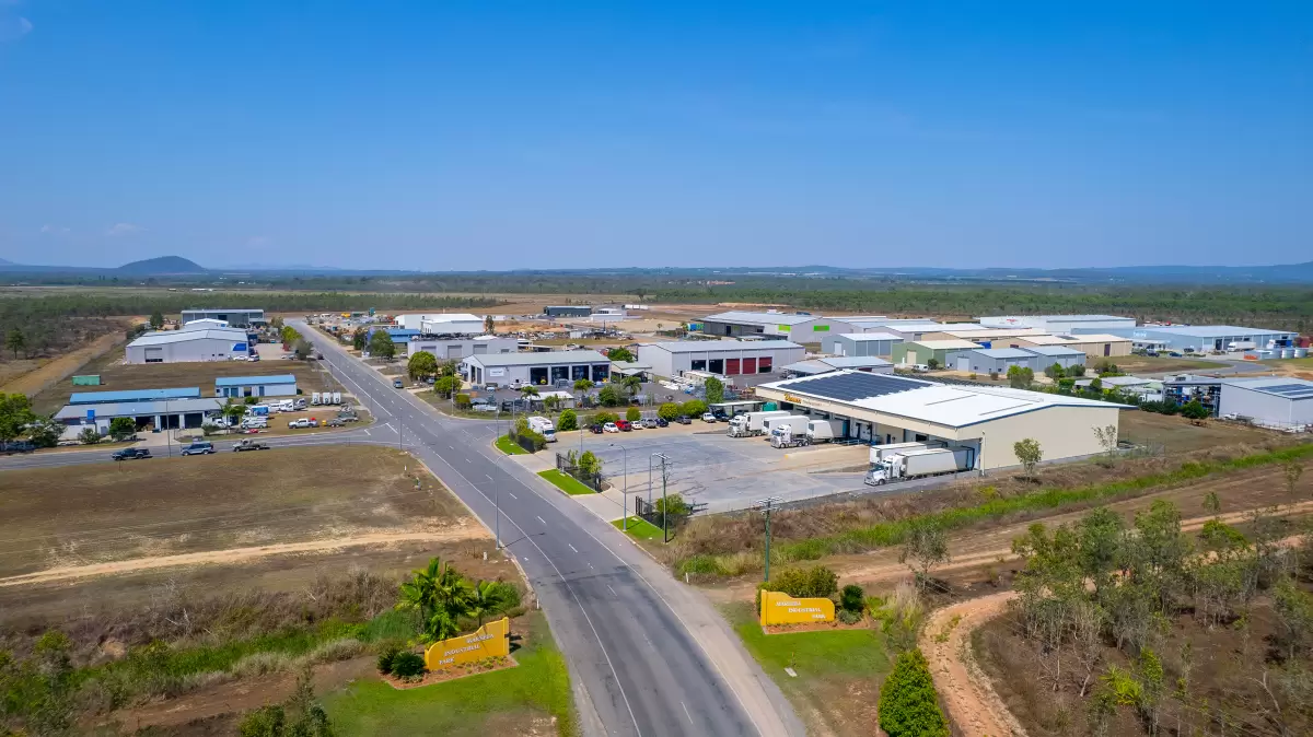 27 Keegan Street, Mareeba, QLD, Mareeba - Thumbnail 4