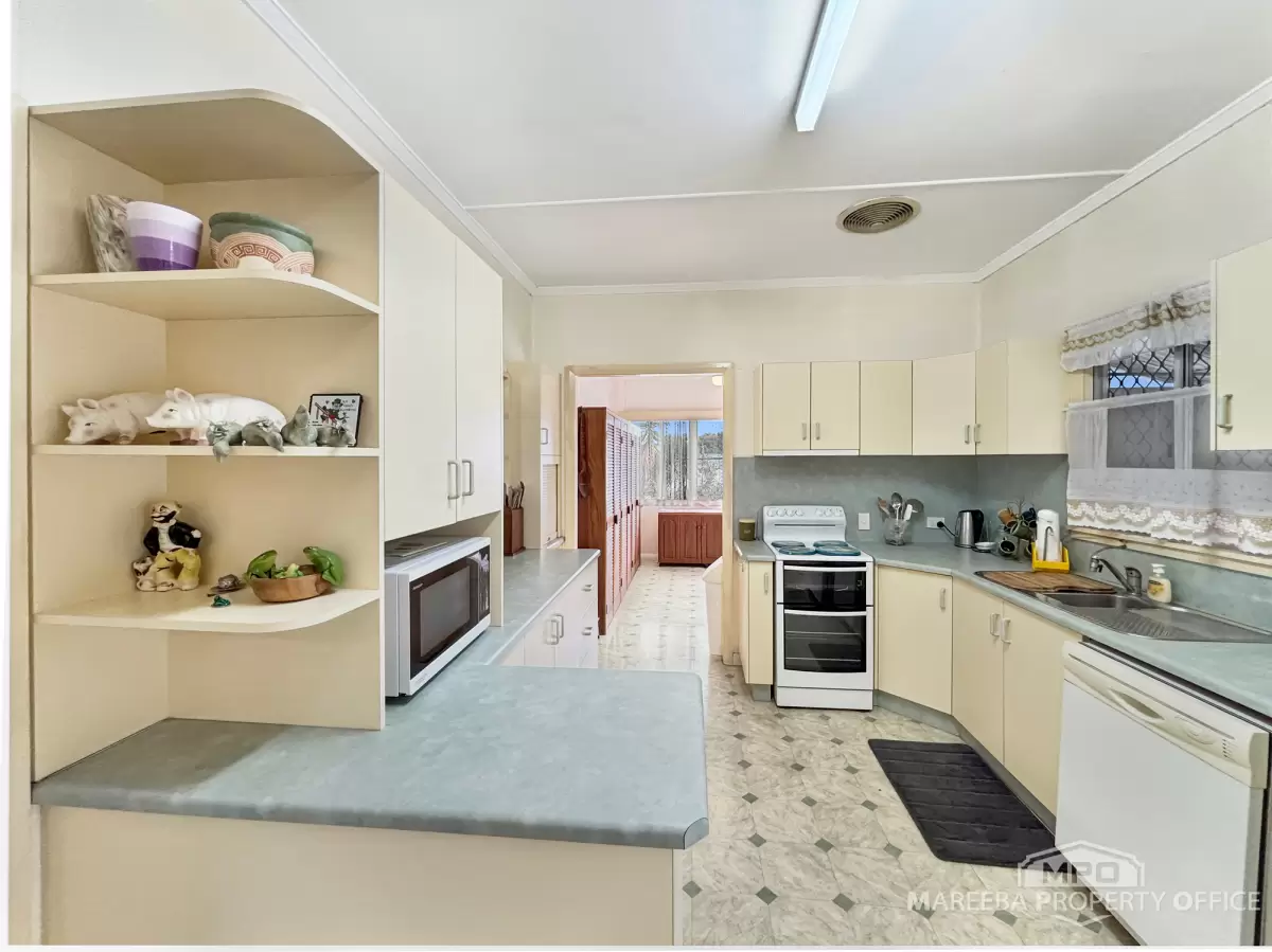 2 Egan Street, Mareeba, QLD, Mareeba - Thumbnail 5