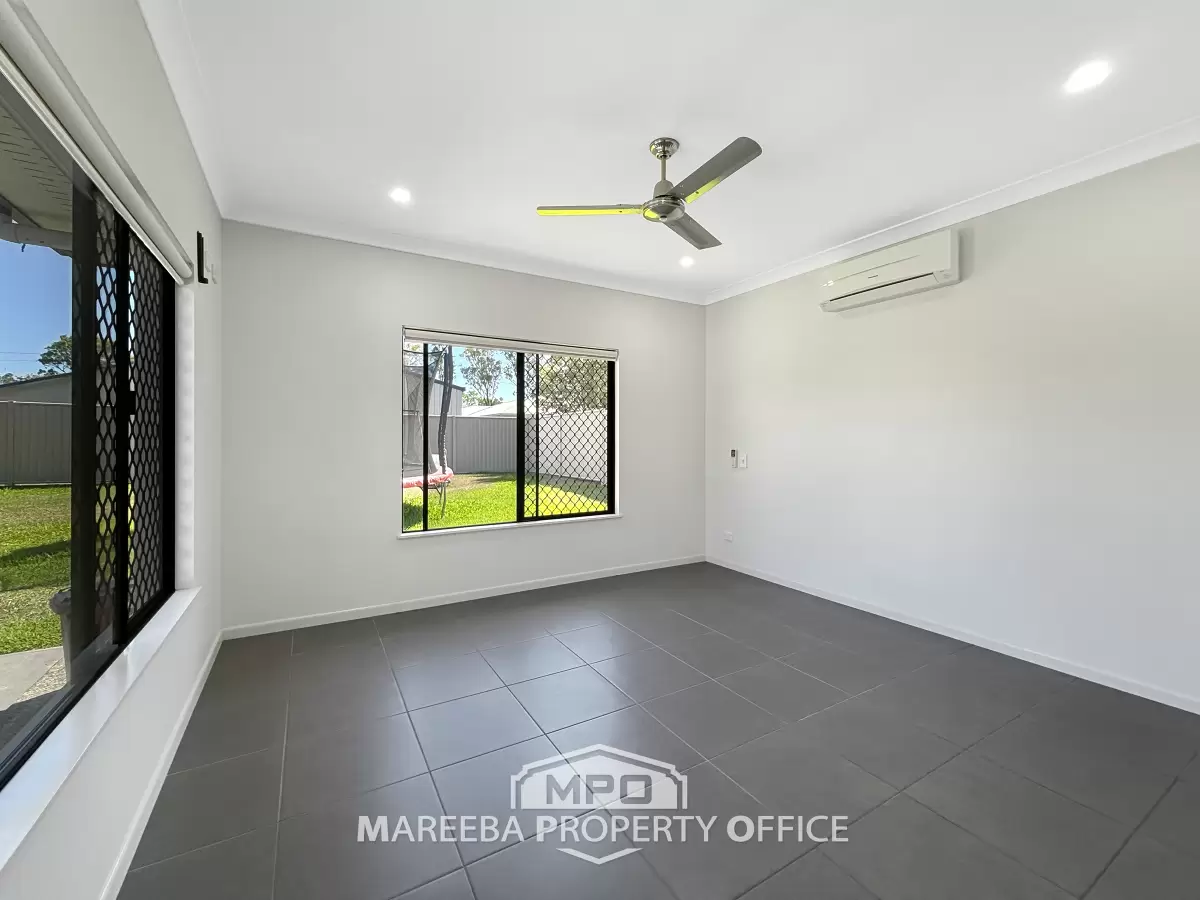 25 Mirrabook Avenue, Mareeba, QLD, Mareeba - Thumbnail 8