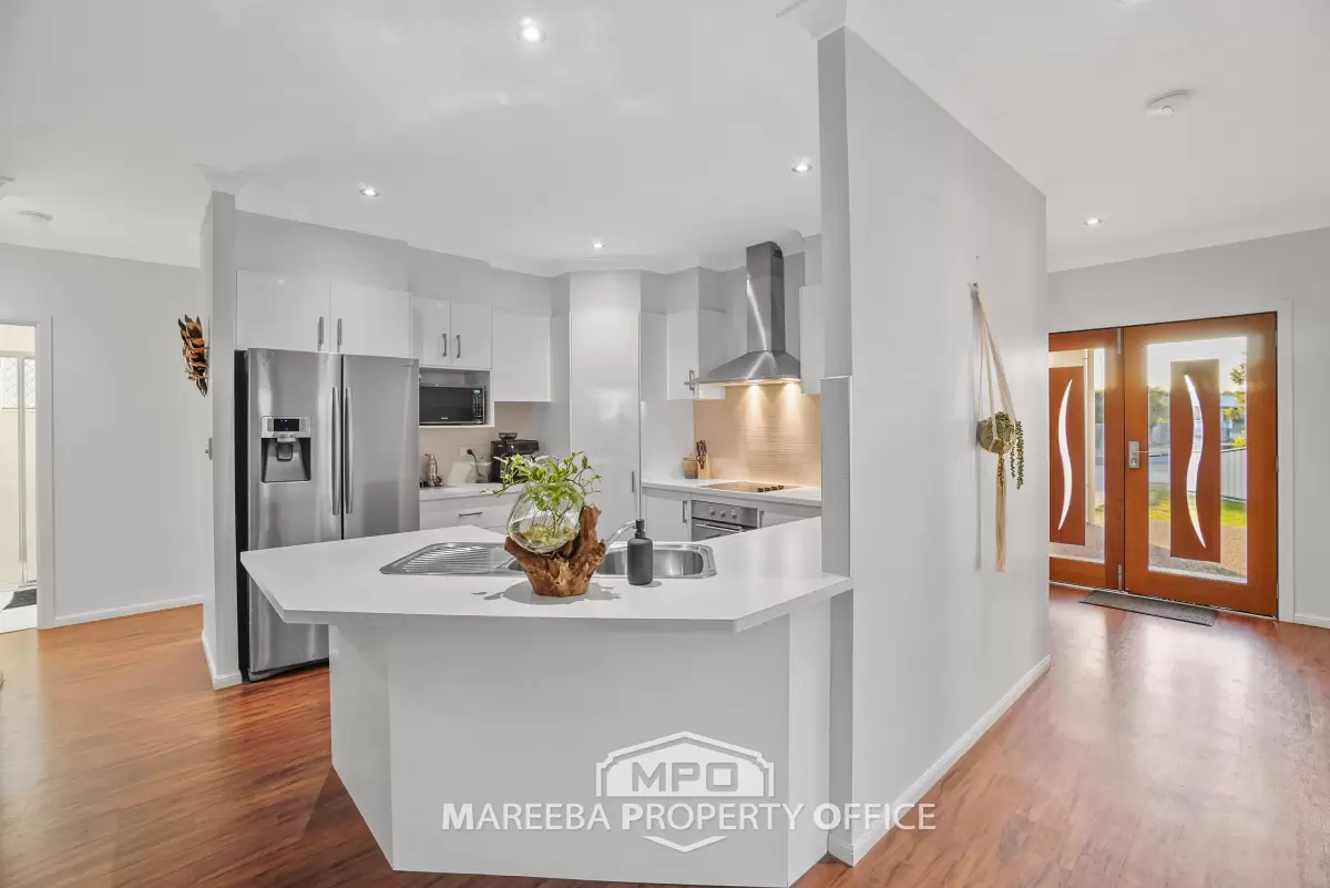 22 Godwin Drive, Mareeba, QLD, Mareeba - Thumbnail 3