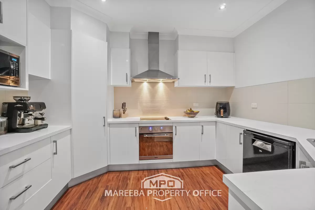 22 Godwin Drive, Mareeba, QLD, Mareeba - Thumbnail 4