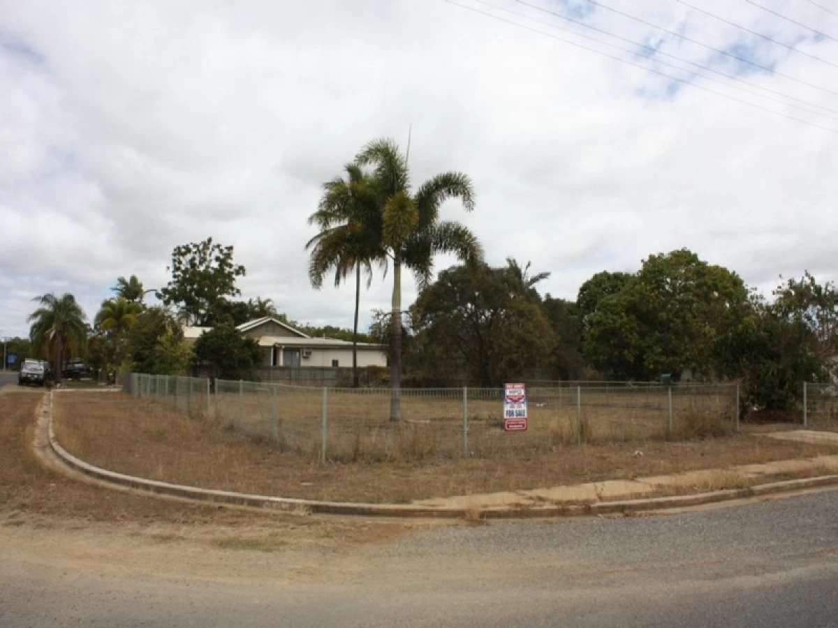 30 Kenneally Road, Mareeba, QLD, Mareeba - Thumbnail 2