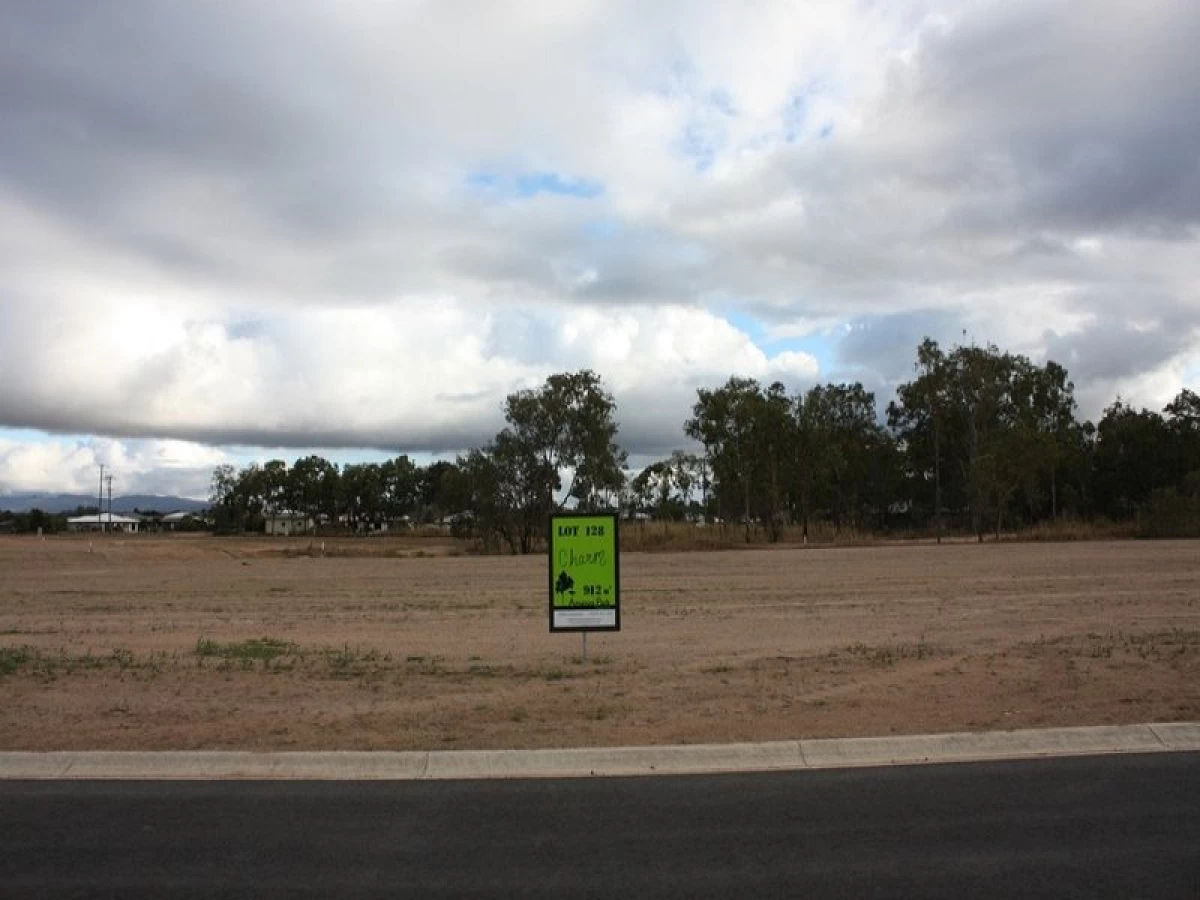 128 Amaroo, Mareeba, QLD, Mareeba - Thumbnail 2