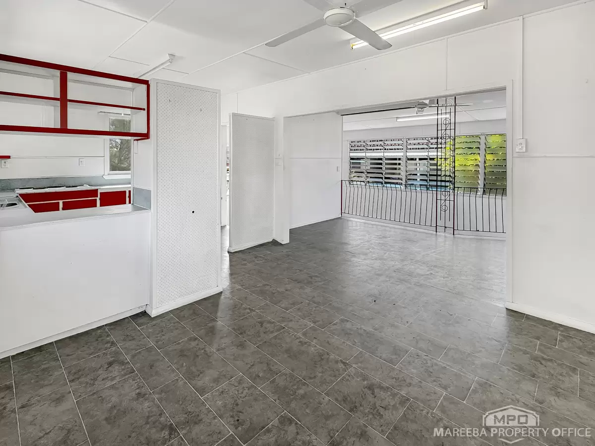 206 Walsh Street, Mareeba, QLD, Mareeba - Thumbnail 3