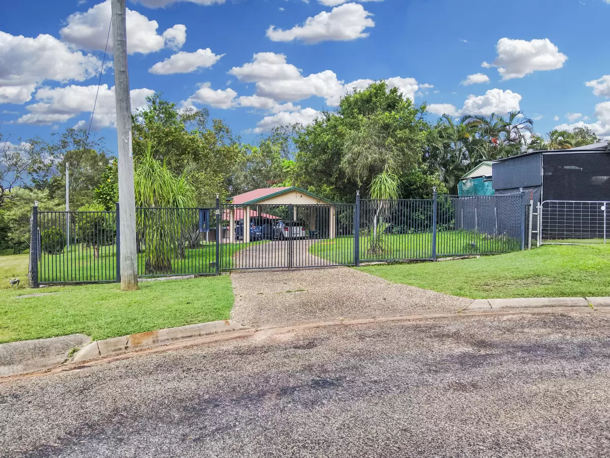 4 Cardwell Close, Mareeba, QLD, Mareeba - Thumbnail 2