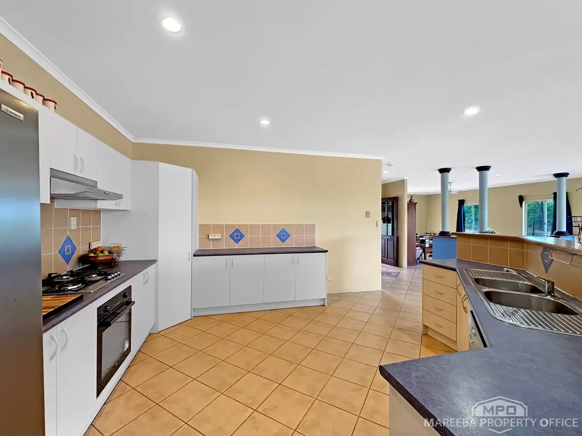 4 Cardwell Close, Mareeba, QLD, Mareeba - Thumbnail 7
