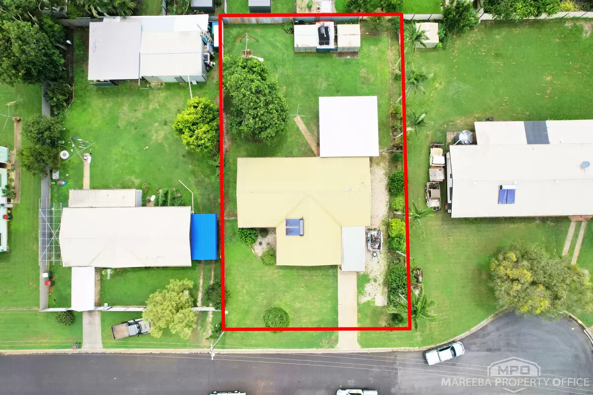 6 Haines Close, Mareeba, QLD, Mareeba - Thumbnail 2