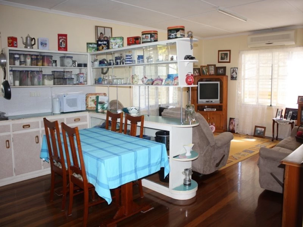 8 Downs Street, Mareeba, QLD, Mareeba - Thumbnail 5
