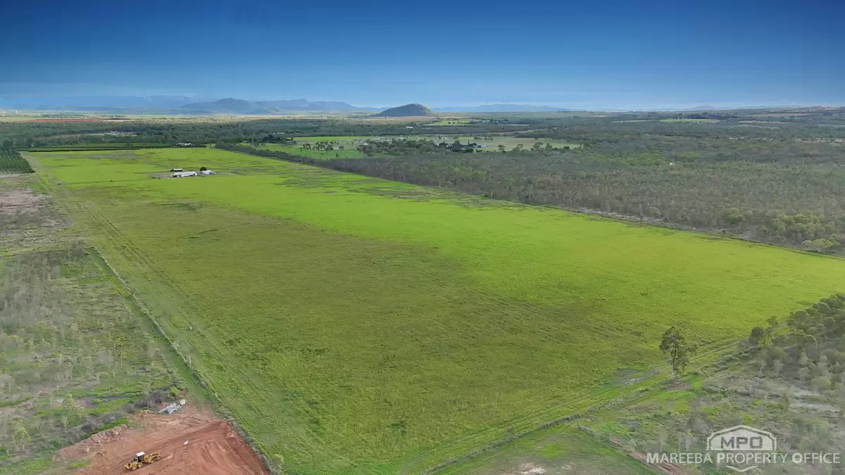 27 Effley Street, Mareeba, QLD, Mareeba - Thumbnail 2