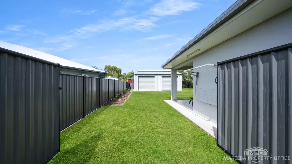 33 Karobean Drive, Mareeba, QLD, Mareeba - Thumbnail 3