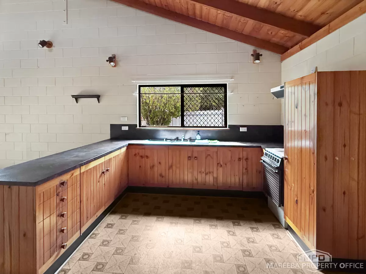 14 Jamieson Street, Mareeba, QLD, Mareeba - Thumbnail 4
