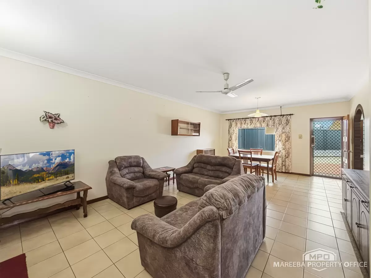 2/139 Walsh Street, Mareeba, QLD, Mareeba - Thumbnail 3